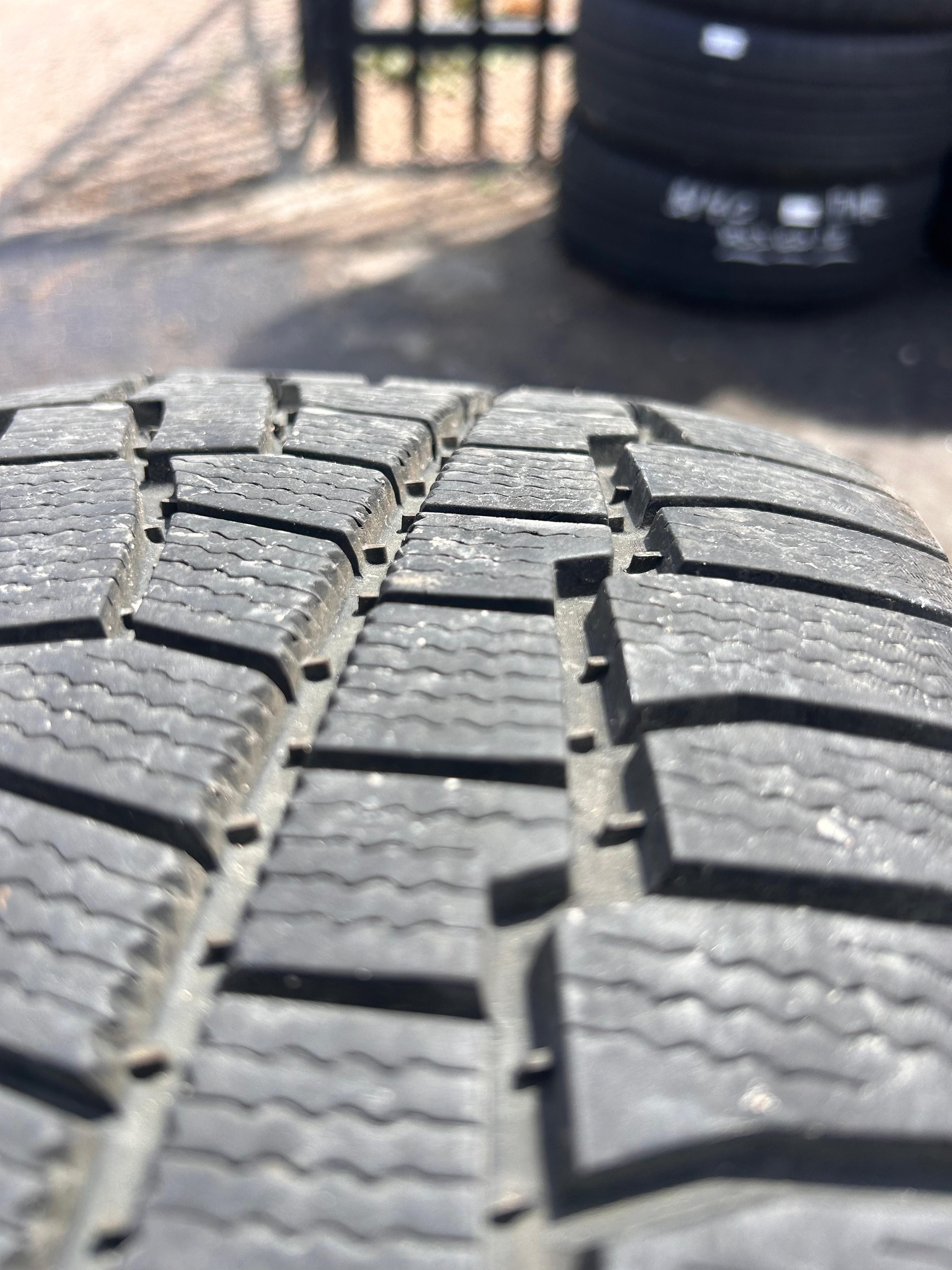 225/45R17 Pair (2 Used Tires) Cooper Discoverer True North (Studless)