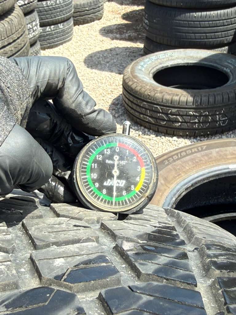 265/65R18 Pair (2 Used Tires) Mastercraft Stratus AP