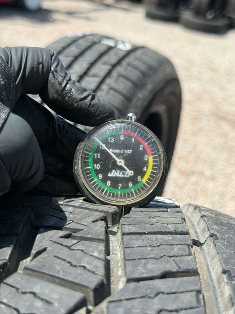 255/55R20 Pair (2 Used Tires) Fortune Tormenta H/T