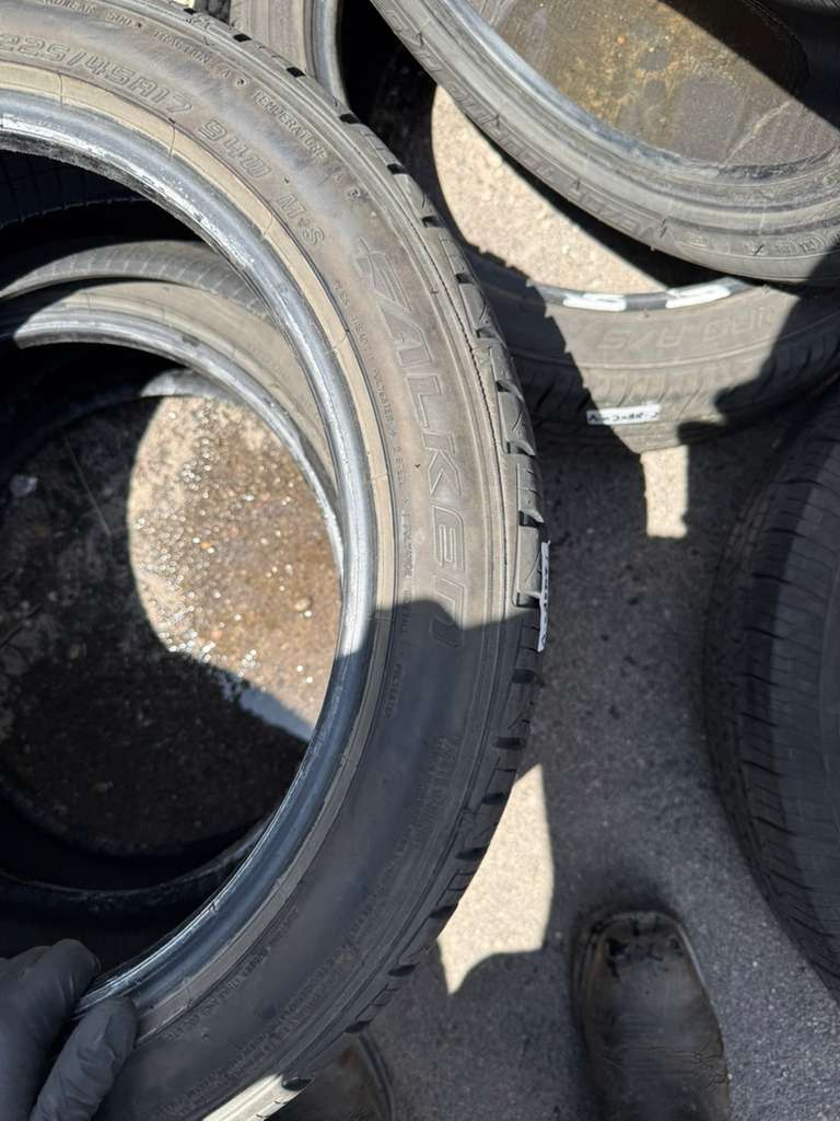 225/45R17 Pair (2 Used Tires) Falken Ziex ZE950