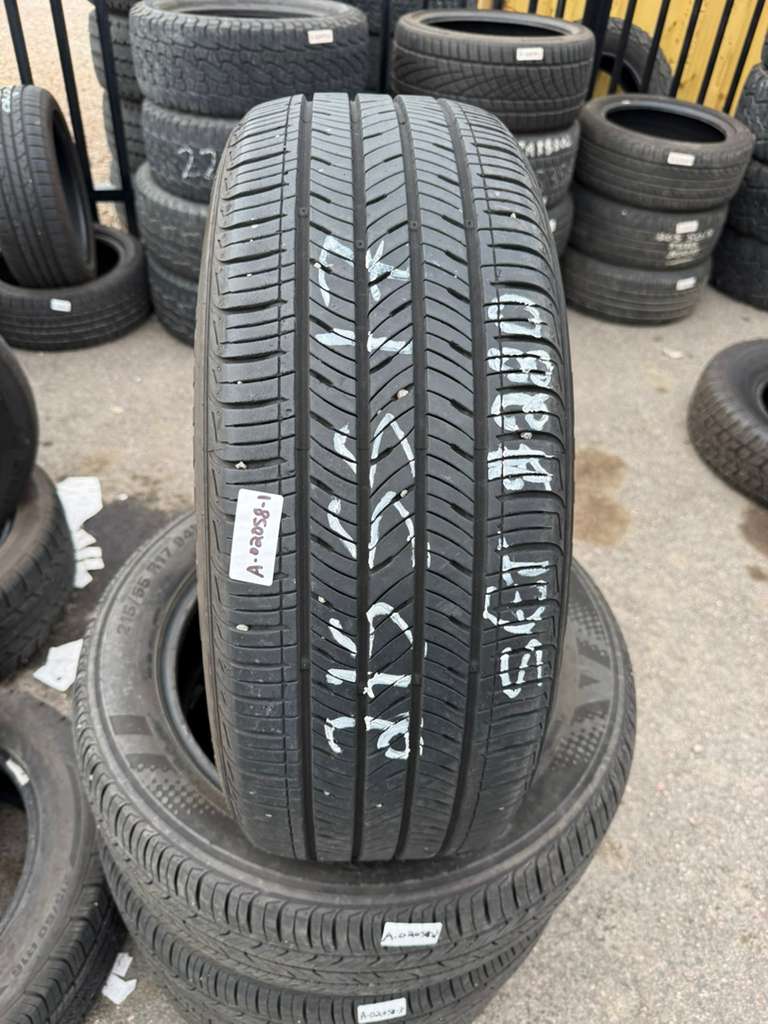 215/55R17 Set (4 Used Tires) Kumho Solus TA31