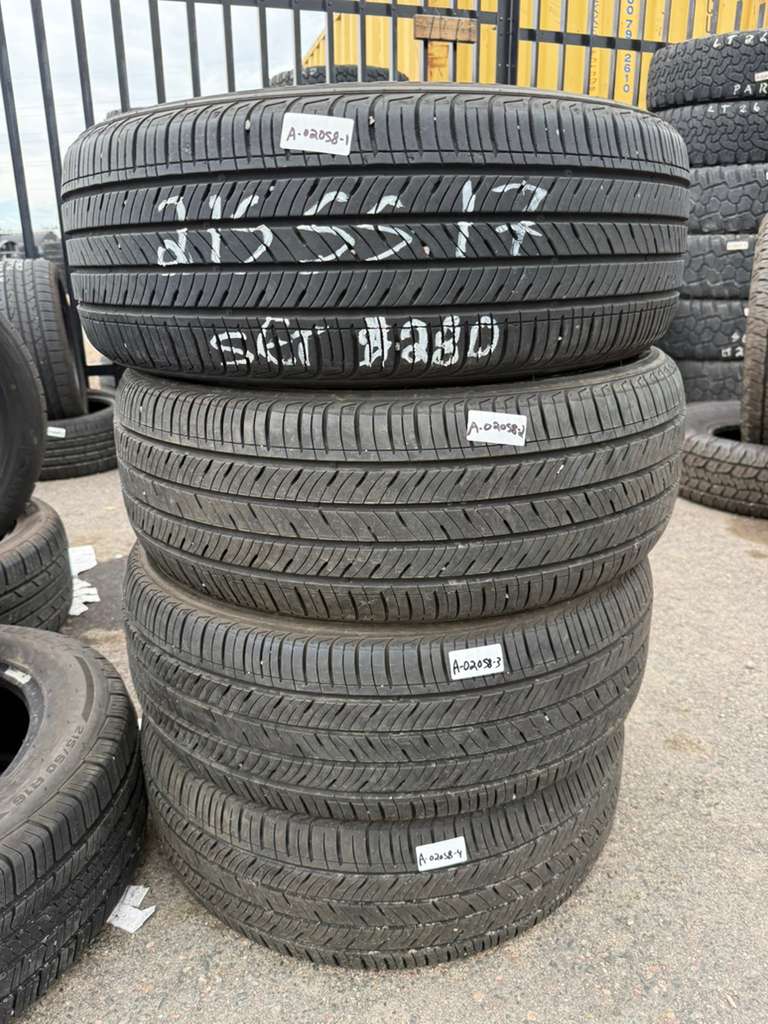 215/55R17 Set (4 Used Tires) Kumho Solus TA31