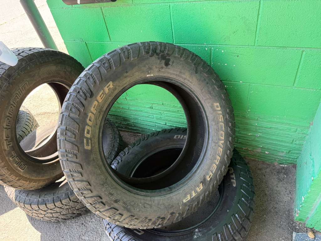 LT275/65R20 Pair (2 Used Tires) Cooper Discoverer ATP2