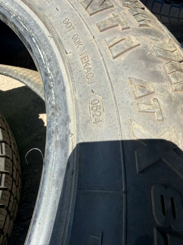 275/60R20 Pair (2 Used Tires) Advanta ATX850