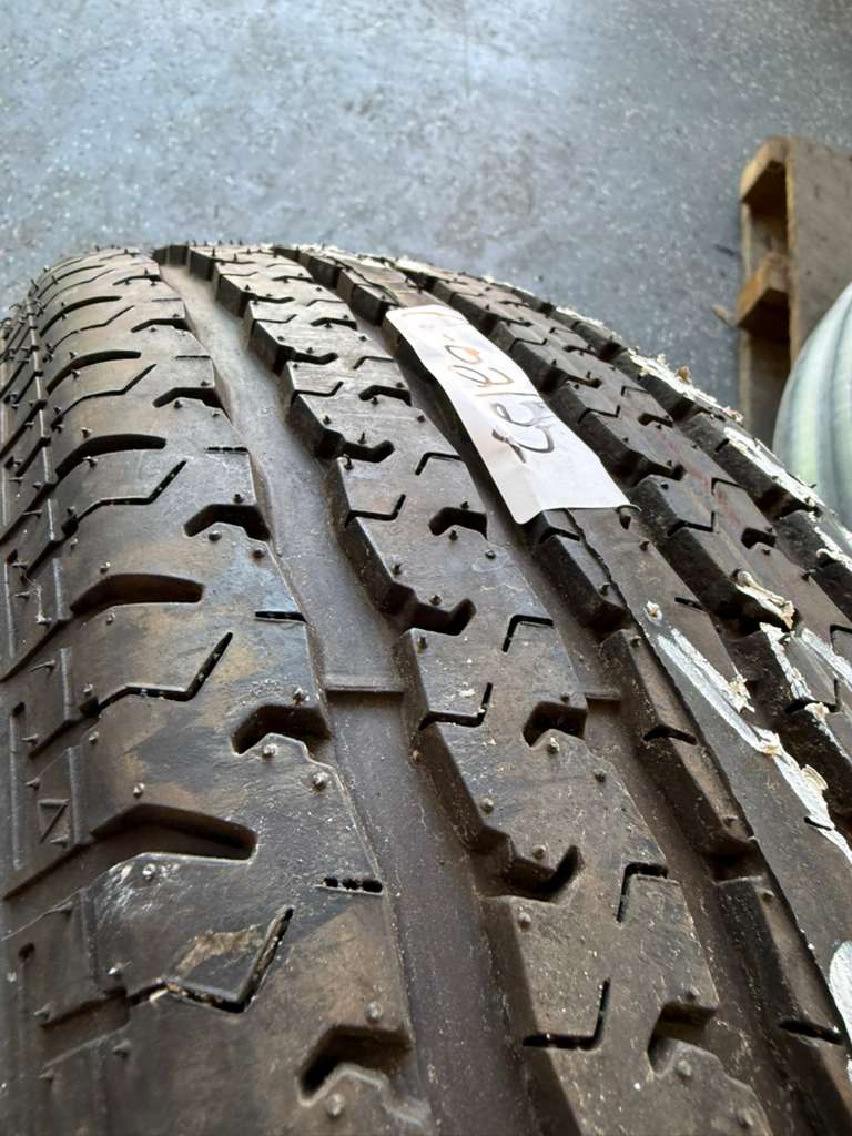 ST225/75R15 Single (1 Like New Tire) Trailer King ST Radial
