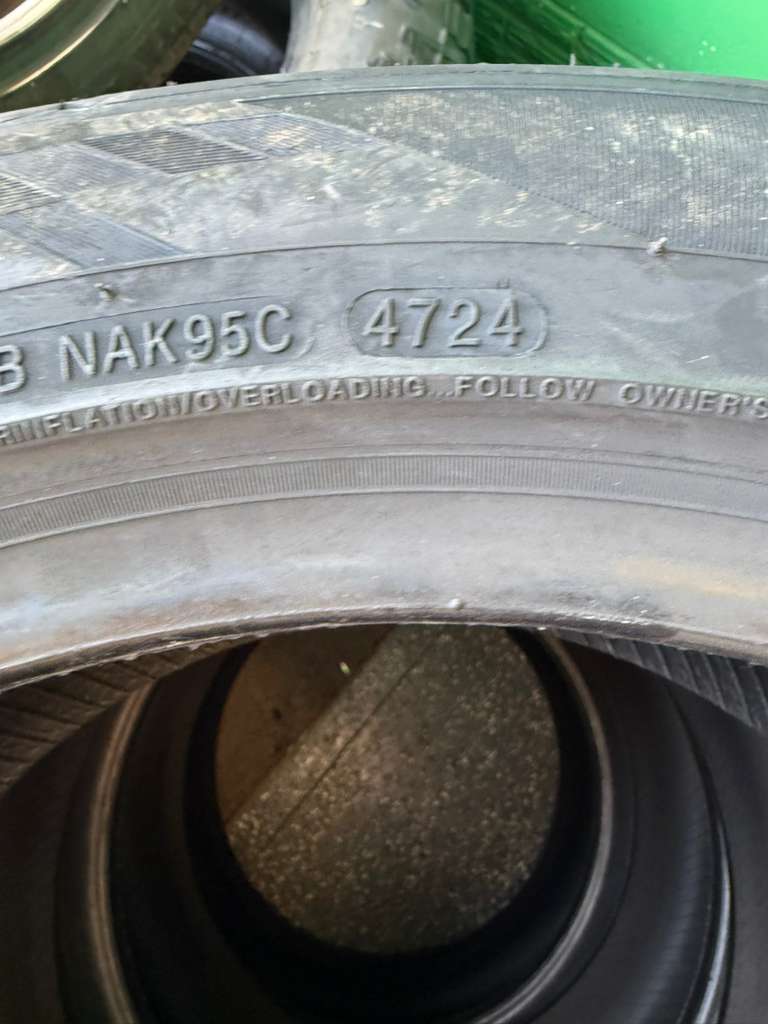 235/45R17 Set (4 Brand New Tires) Lionhart LH-503