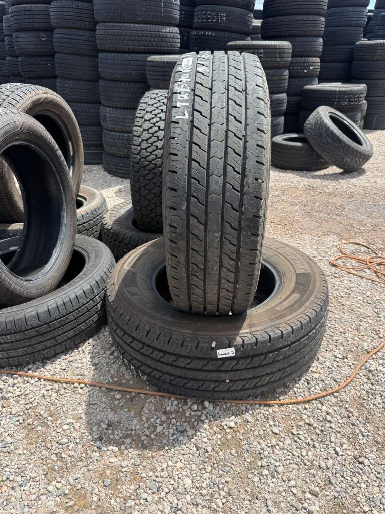 LT275/70R18 Pair (2 Used Tires) Ironman All Country CHT