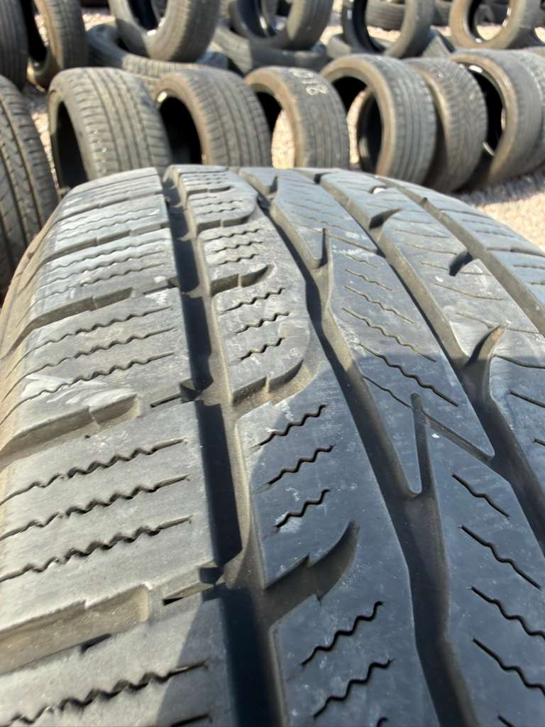 195/65R15 Set (4 Used Tires) Big O Legacy