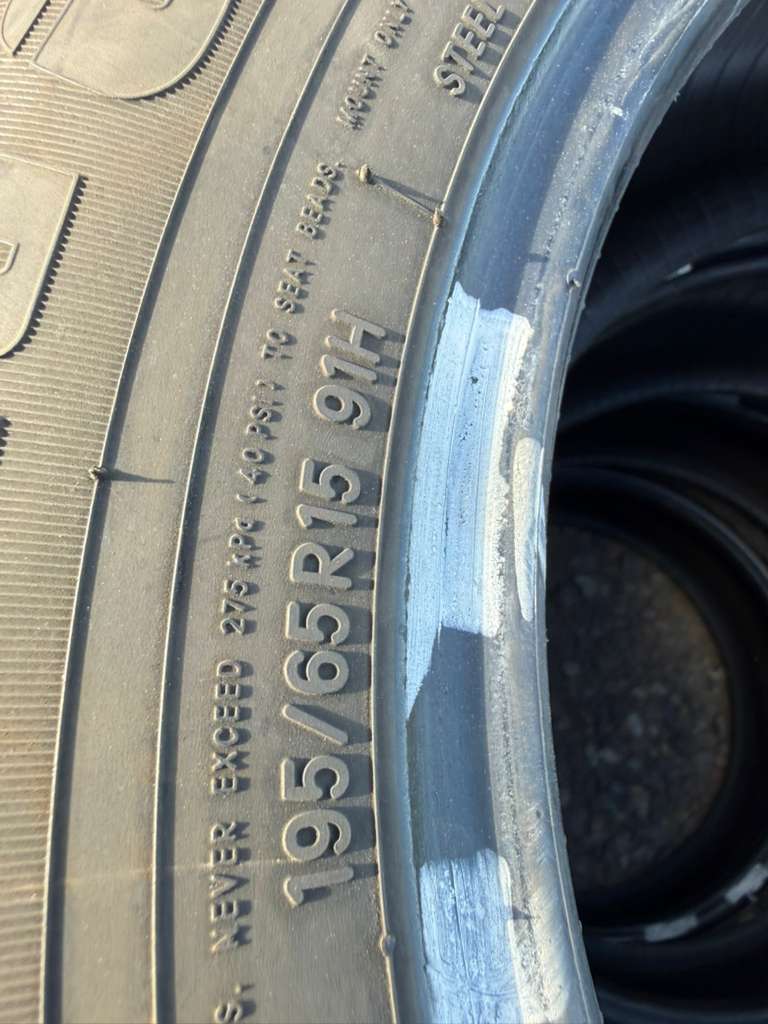 195/65R15 Set (4 Used Tires) Big O Legacy
