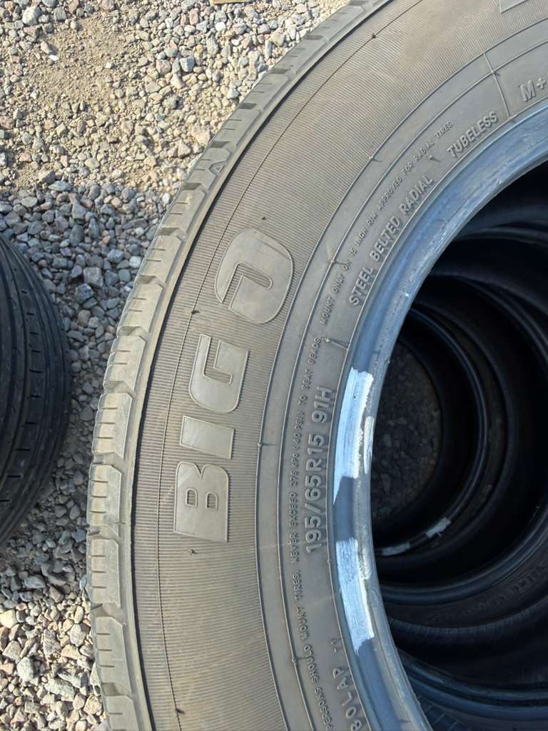 195/65R15 Set (4 Used Tires) Big O Legacy