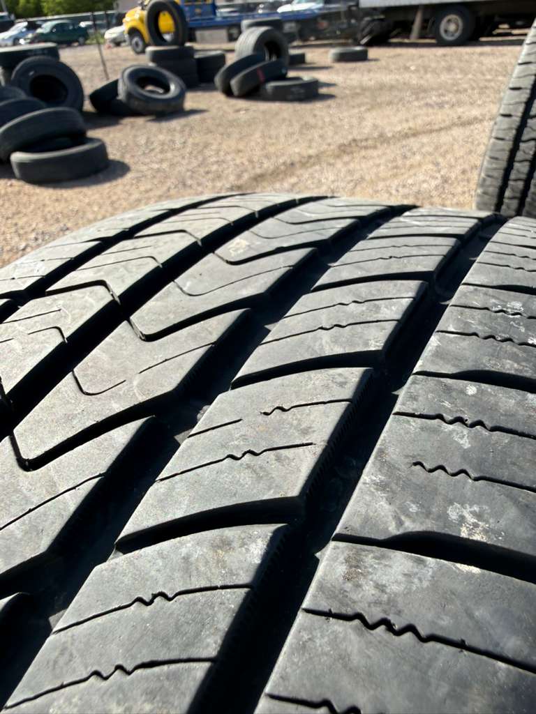 235/50R18 Set (4 Like New) Toyo Ultra900 Premium Touring