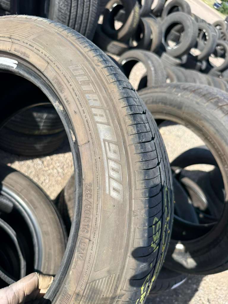 235/50R18 Set (4 Like New) Toyo Ultra900 Premium Touring