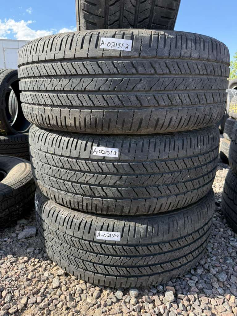 275/55R20 Set (4 Like New) Laufenn Xfit HT