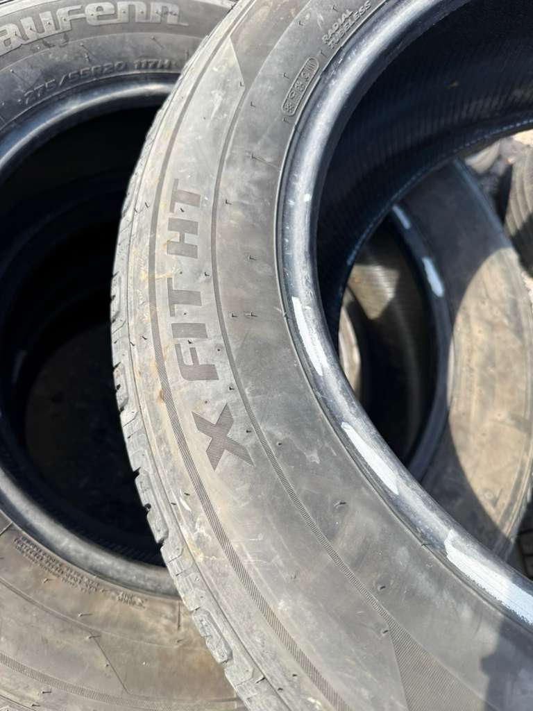 275/55R20 Set (4 Like New) Laufenn Xfit HT