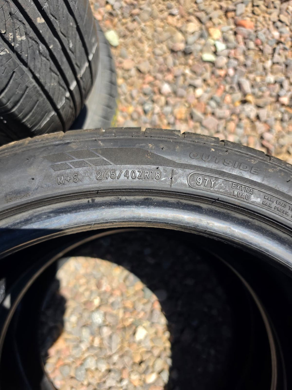 245/40ZR18 Pair (2 Used Tires) Fotune Viento