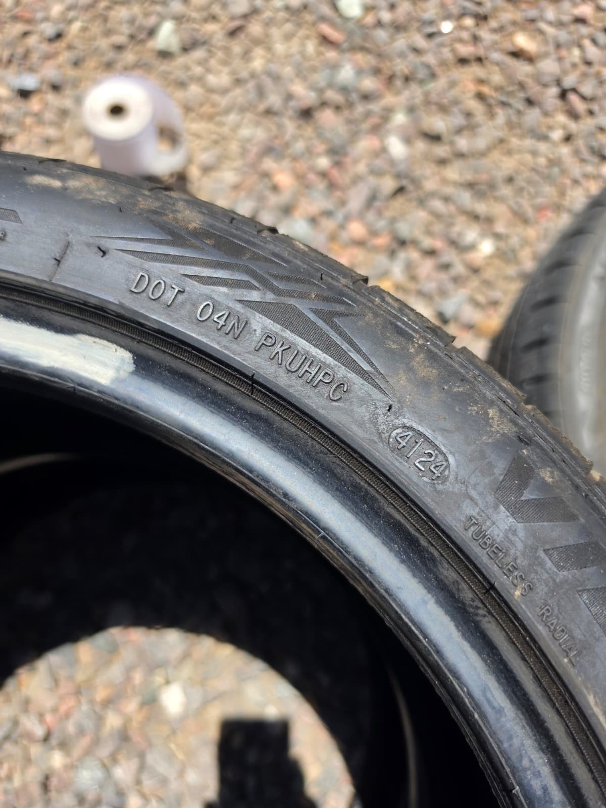 245/40ZR18 Pair (2 Used Tires) Fotune Viento