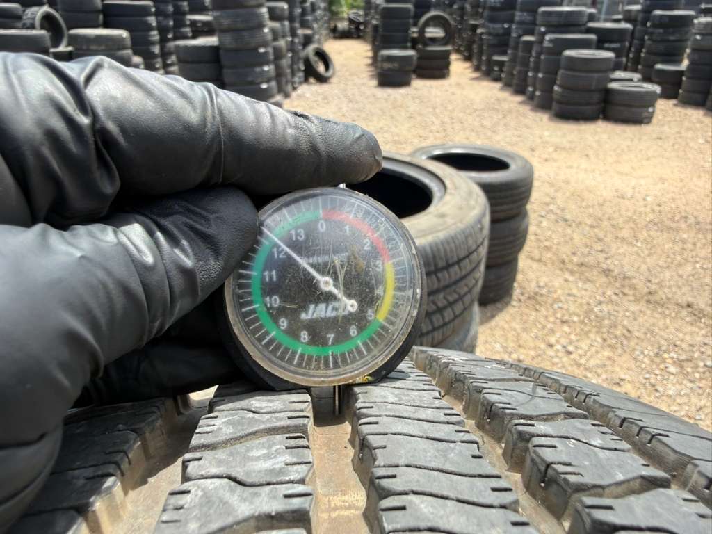 LT225/75R16 Set (4 Like New Tires) Bfgoodrich Commercial TA