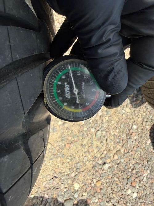 205/40R17 Pair (2 Like New Tires) Nitto Neo Gen