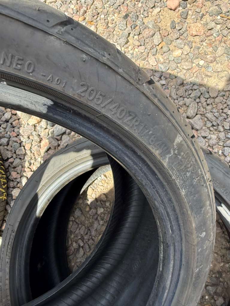 205/40R17 Pair (2 Like New Tires) Nitto Neo Gen
