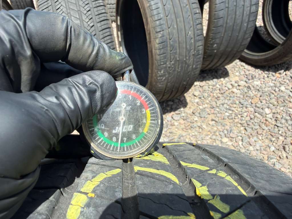 195/65R15 Pair (2 Used Tires) Michelin X Tour