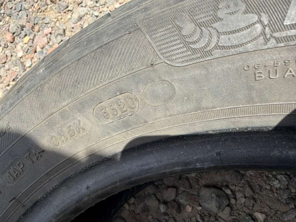 195/65R15 Pair (2 Used Tires) Michelin X Tour