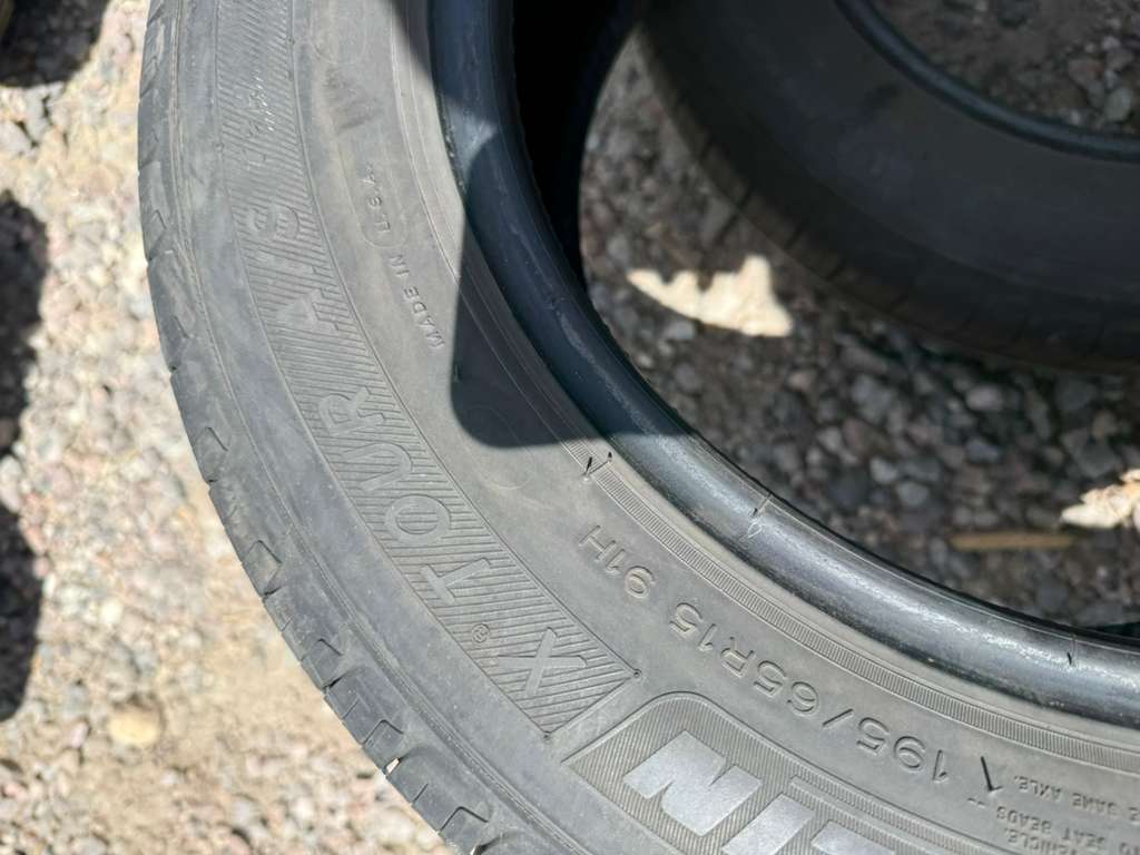 195/65R15 Pair (2 Used Tires) Michelin X Tour