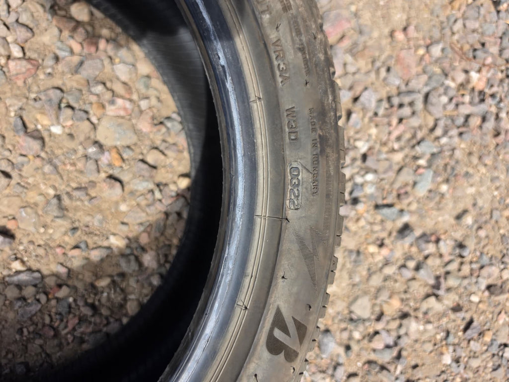 255/40R18 Single (1 Used Tire) Bridgestone Blizzak