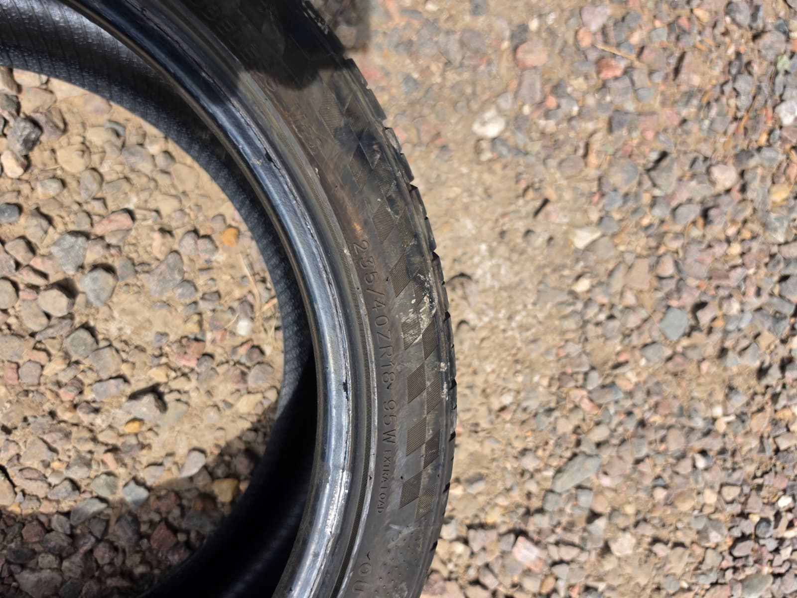 235/40ZR18 Single (1 Used Tire) Blackhawk Street-H