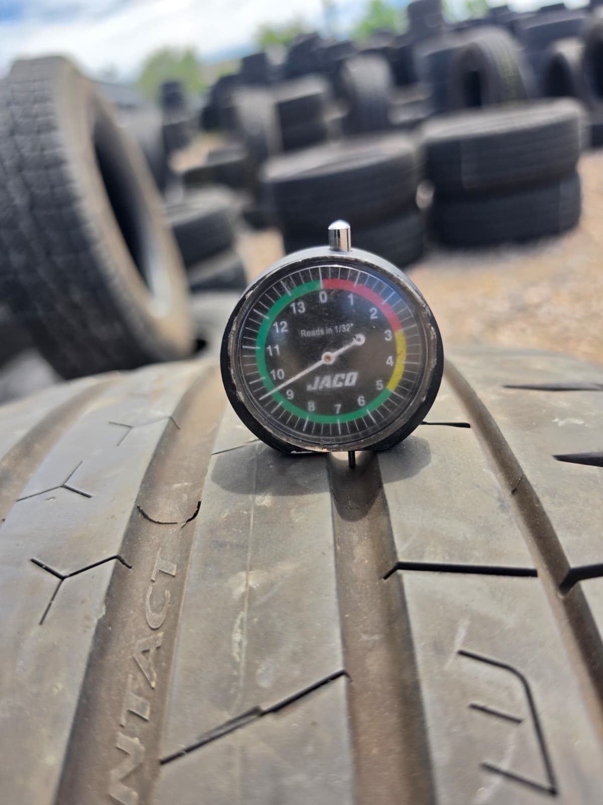 265/35ZR18 Single (1 Used Tire) Continental Extreme Contract
