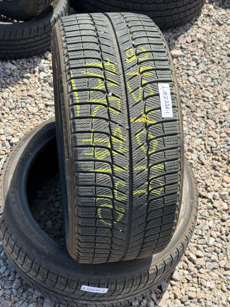 245/40R19 Pair (2 Used Tires) Michelin X-Ice