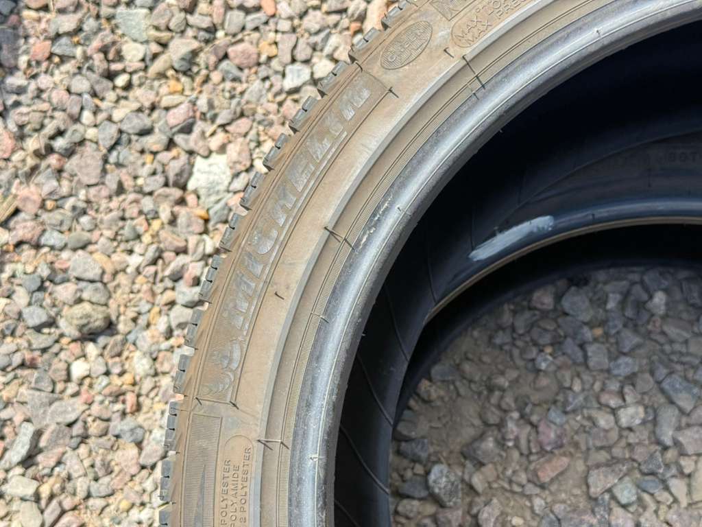 245/40R19 Pair (2 Used Tires) Michelin X-Ice