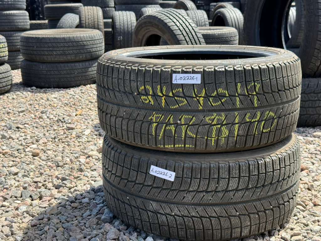 245/40R19 Pair (2 Used Tires) Michelin X-Ice