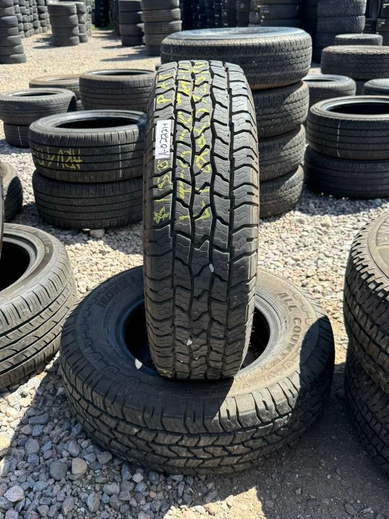 LT225/75R16 Pair (2 Like New Tires) Ironman All Country AT2