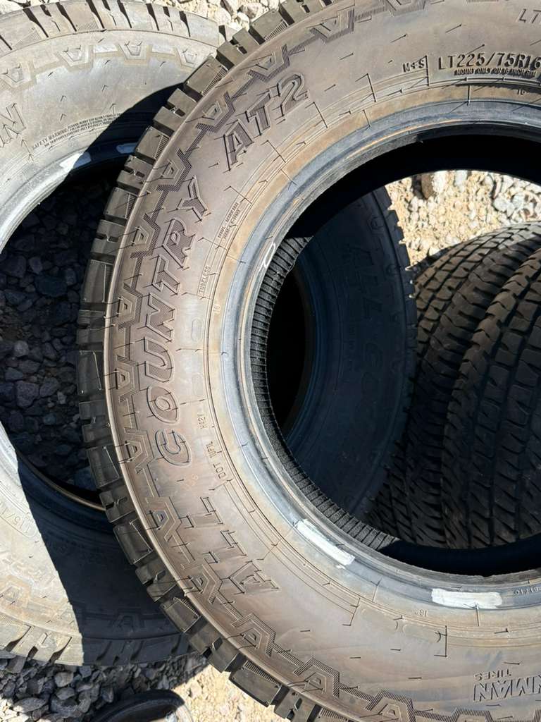 LT225/75R16 Pair (2 Like New Tires) Ironman All Country AT2