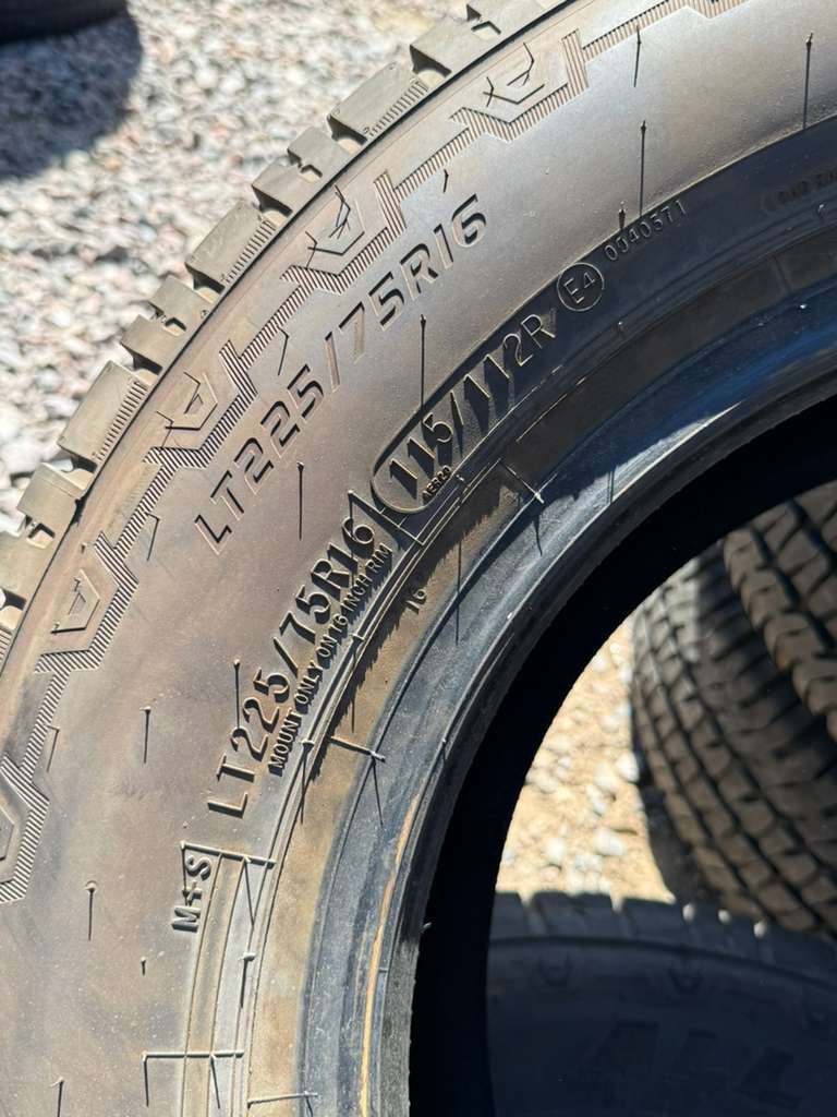 LT225/75R16 Pair (2 Like New Tires) Ironman All Country AT2