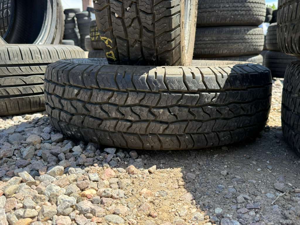 LT225/75R16 Pair (2 Like New Tires) Ironman All Country AT2