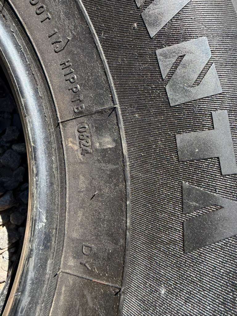 265/75R16 Pair (2 Used Tires) Advanta HtR-800