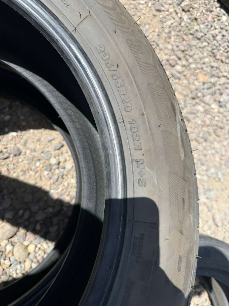 235/55R20 Pair (2 Used Tires) Bridgestone Dueler HP Sport