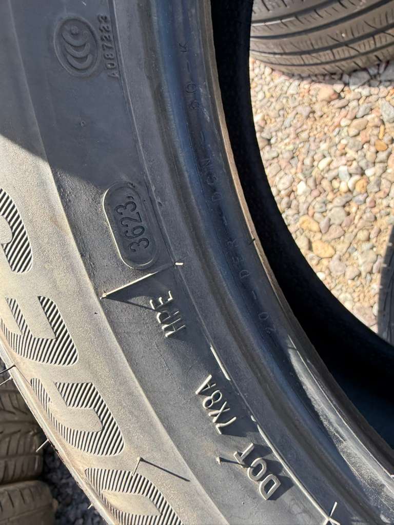 235/55R20 Pair (2 Used Tires) Bridgestone Dueler HP Sport
