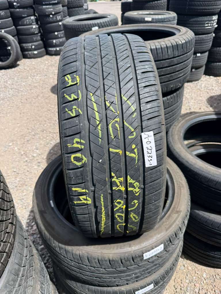 235/40R19 Set (4 Used Tires) Laufenn S Fit