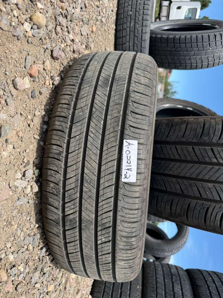 215/60R17 Pair (2 Used Tires) Hankook Kinergy GT