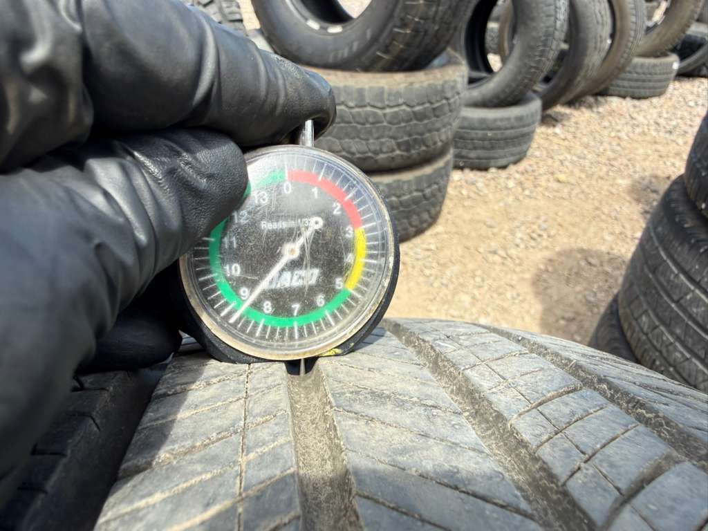 215/60R17 Pair (2 Used Tires) Hankook Kinergy GT