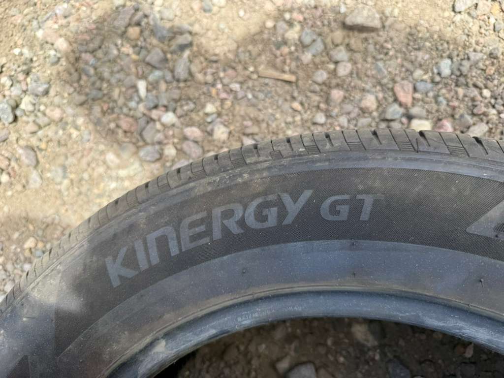 215/60R17 Pair (2 Used Tires) Hankook Kinergy GT