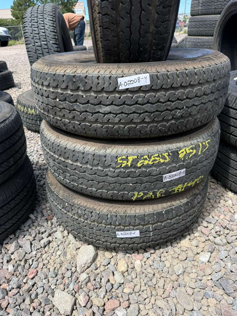 ST225/75R15 Set (4 Used Tires) Maxxis Radial H0008