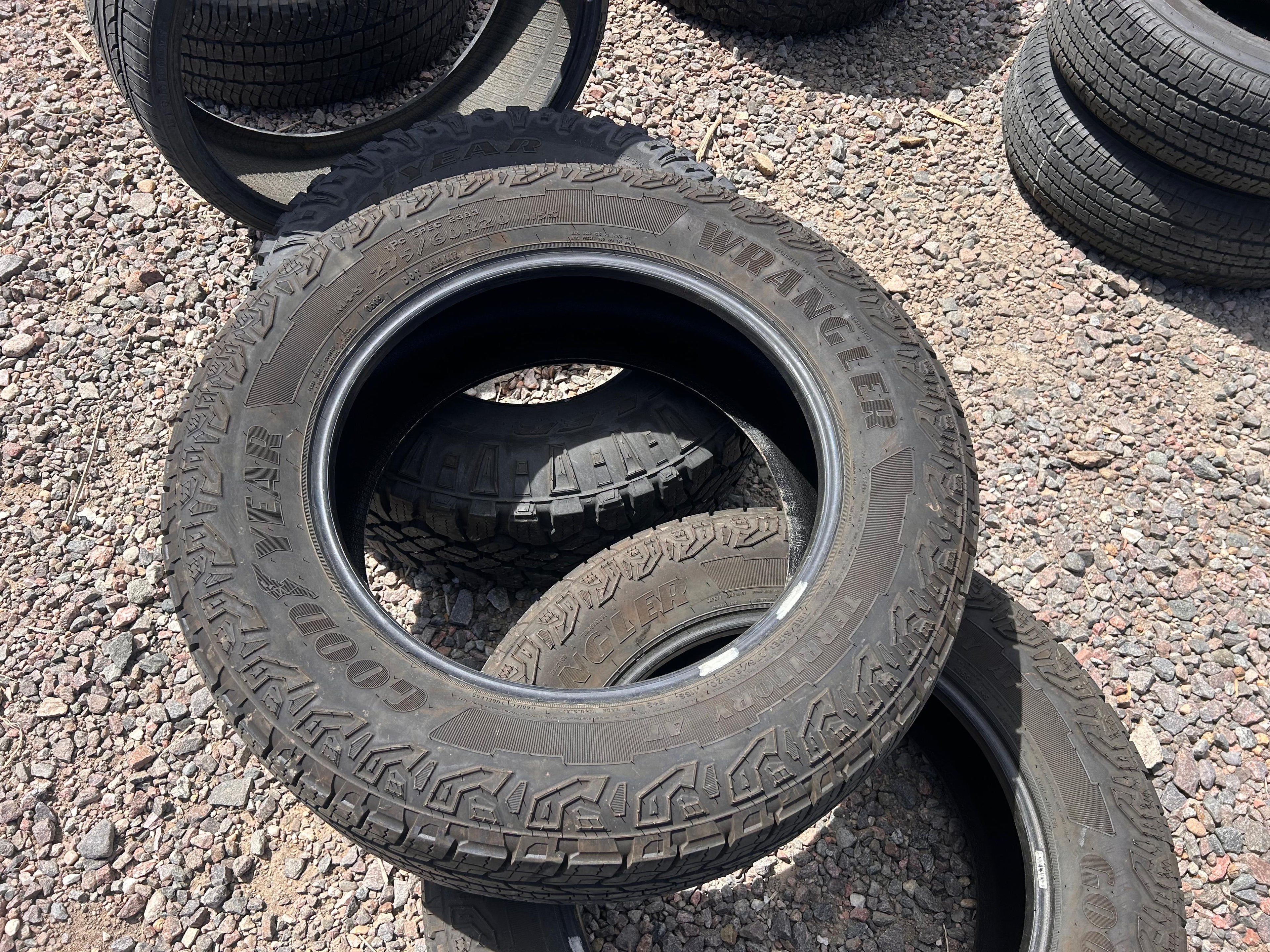 275/60R20 Pair (2 Like New Tires) Goodyear Wrangler Territory AT