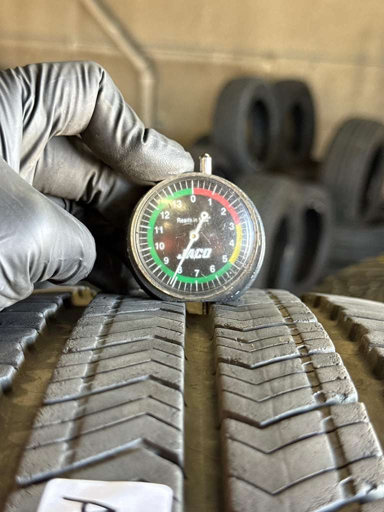 275/65R18 Set (4 Used Tires) Michelin Primacy XC