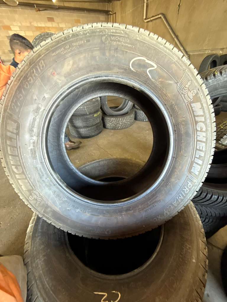 275/65R18 Set (4 Used Tires) Michelin Primacy XC