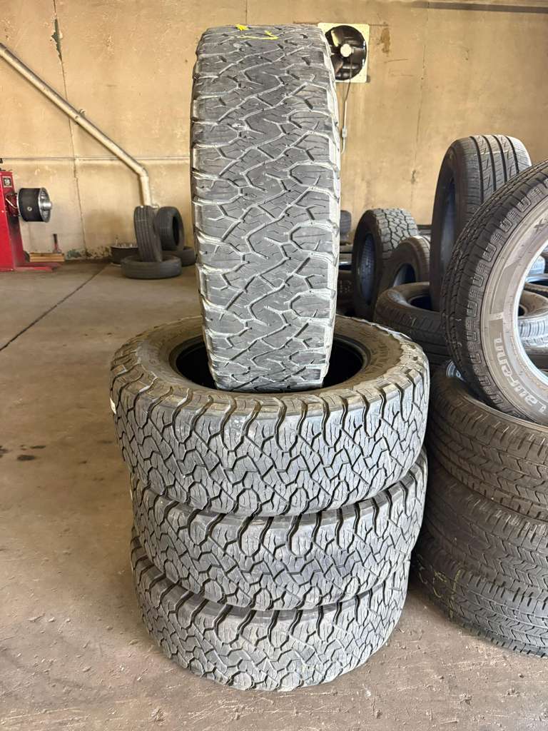 LT275/65R20 Set (4 Used Tires) BFGoodrich&nbsp;All-Terrain T/A KO3