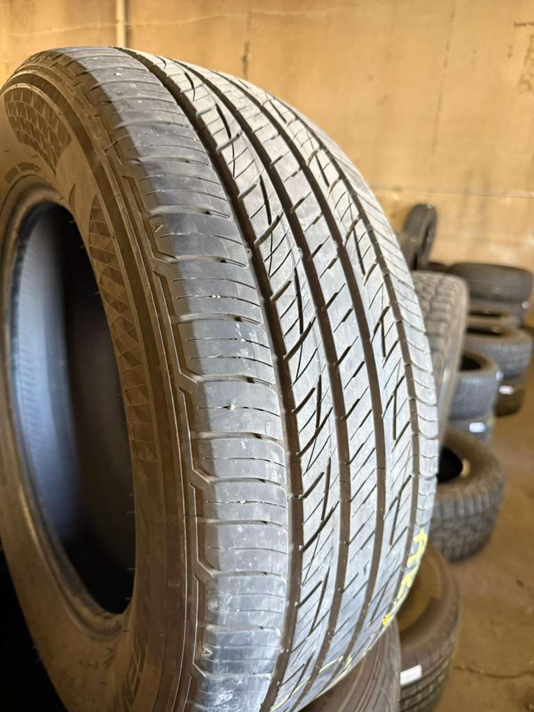 255/60R18 Set (4 Used Tires) Kumho Crugen HP71