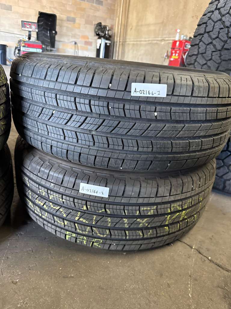 265/60R18 Pair (2 Used Tires) Michelin Primacy LTX